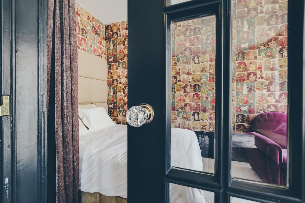 Deco Gem Bica Apartment Lisbon Room photo